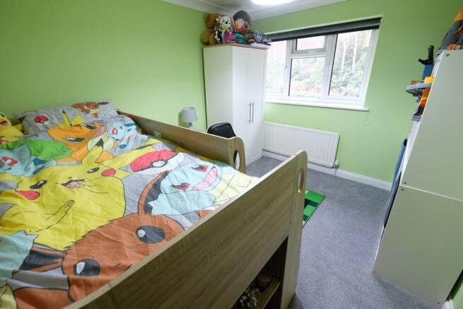 BEDROOM 2