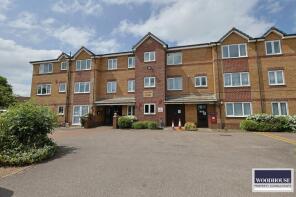 Flat 5, Acorn Court, High Street, Waltham Cross EN8 7GB