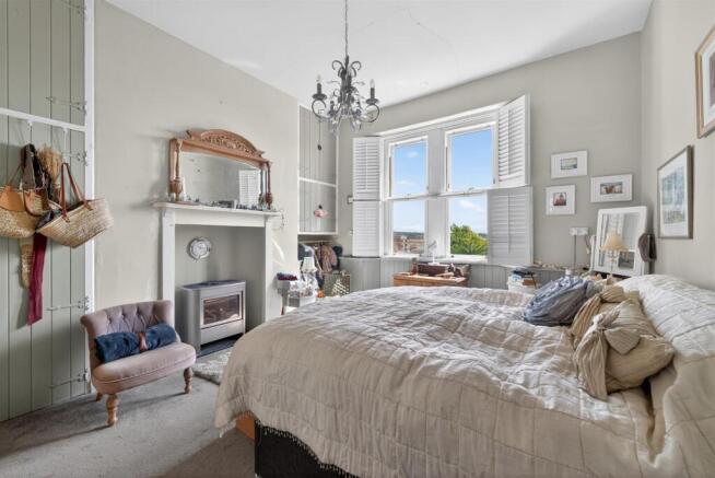 Bedroom One 1.jpg