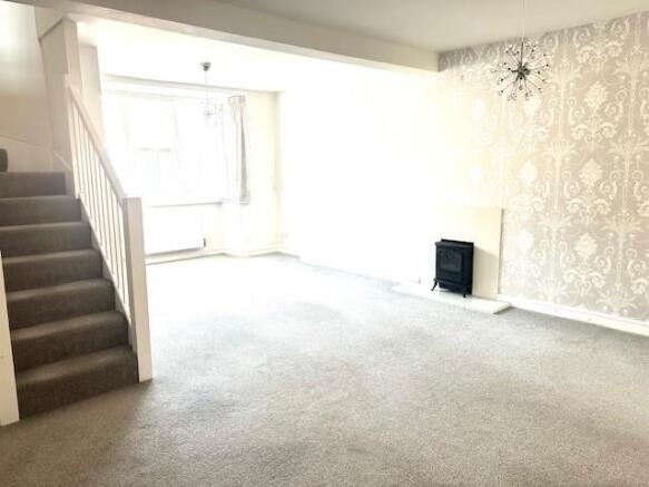 27 North Road Living 3.jpg