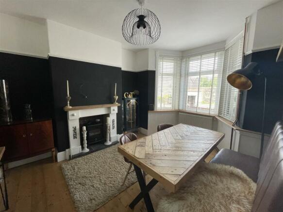 Front room/Bedroom 3