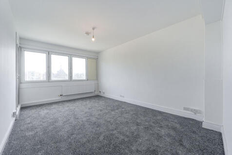 Rainsborough Avenue, Rotherhithe, London, SE8