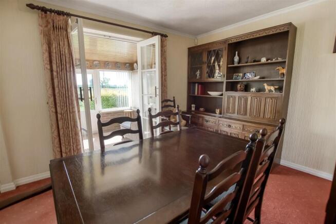 3 bed Detached Bungalow for sale Image 6
