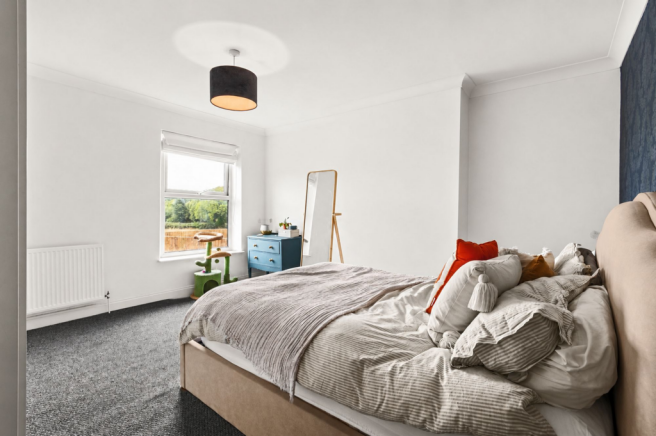 2 bed Terraced for sale Image 8