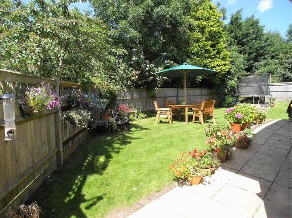Sunny side gardens