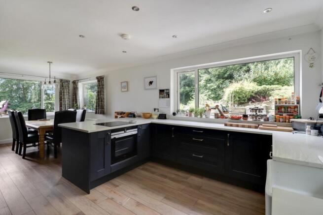 3 bed Detached for sale Image 5