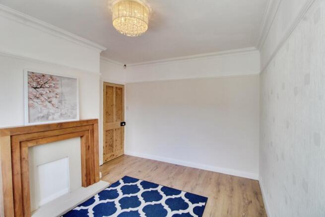 3 bed Terraced for sale Image 12