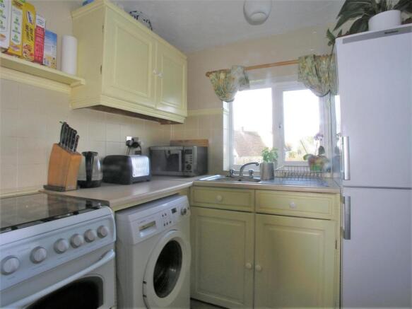 Kitchen1.JPG