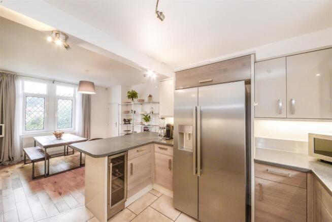 BREAKFAST KITCHEN