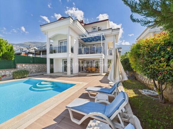 THE VILLA