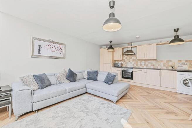1 bed Apartment for sale Image 8
