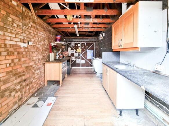 GARAGE