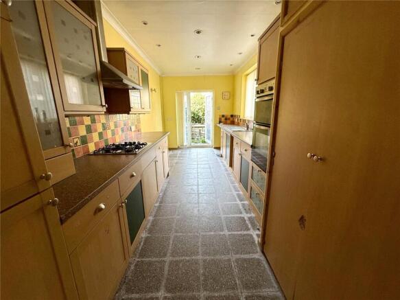 3 bed Terraced for sale Image 11