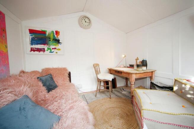 Summer house / Office