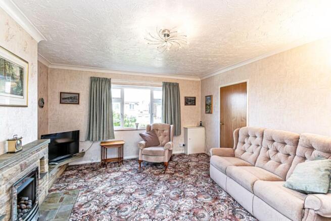Lounge / Dining Room