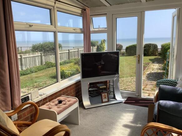 2 bed Terraced Bungalow for sale Image 5