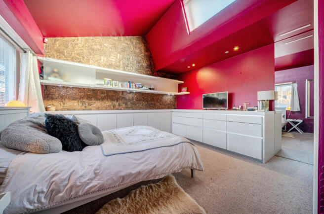 1375517-5-6926f5f...