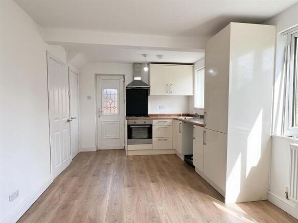 KITCHEN.jpeg