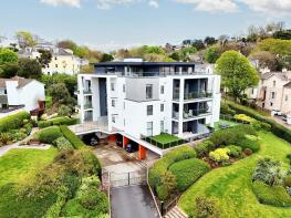Flat 11, Sunset Villa, Old Torwood Road, Wellswood, Torquay TQ1 1AN