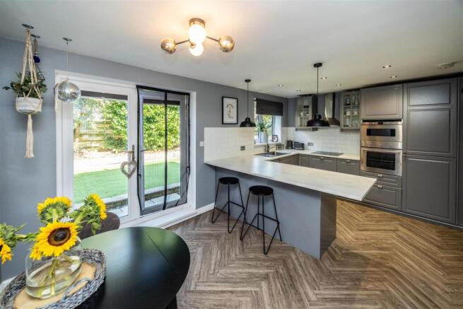 3 bed Detached for sale Image 5