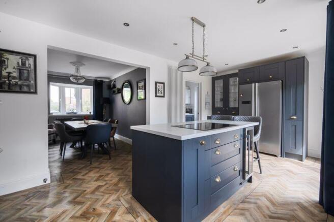 Kitchen/ Breakfast Room