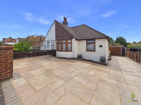 Presented by Clinton at EweMove Bexleyheath and Da