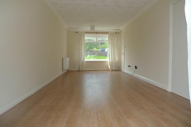 SPACIOUS LOUNGE