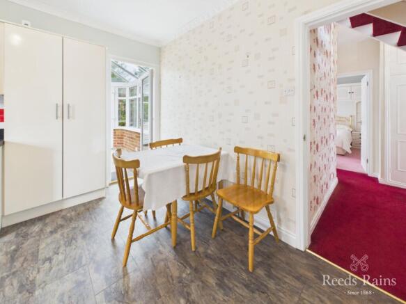 3 bed Bungalow for sale Image 12