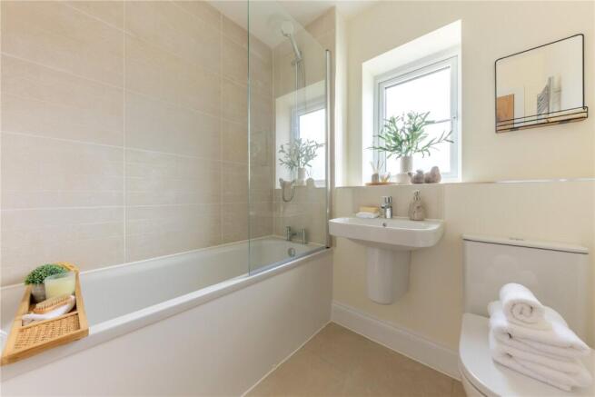 Alan Avenue, Newton Flotman, Norwich photo 5
