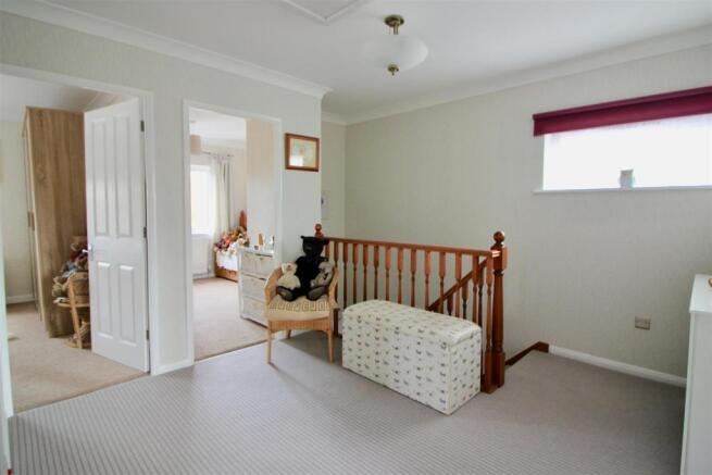 1ST FLOOR-LANDING