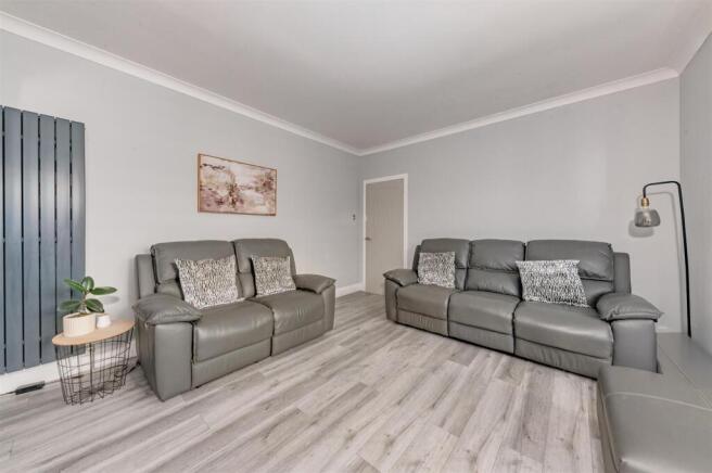 5 Claverhouse Buildings Barns of Claverhouse Road