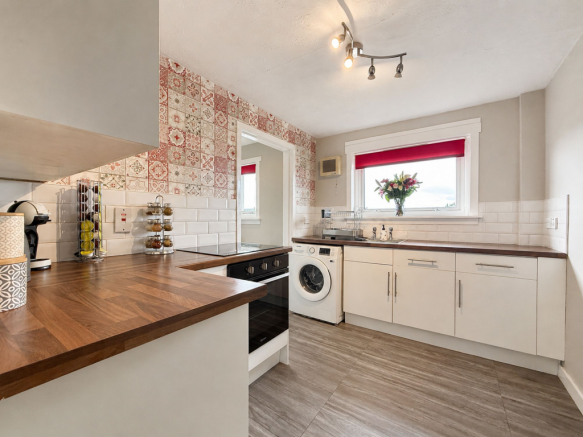 3B, Adamton Road North, Prestwick, KA9 photo 4