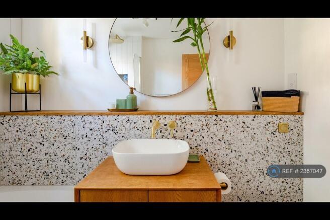 Bathroom With Underfloor Heating 