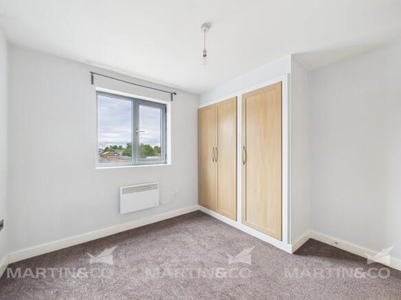 2 bed Apartment to rent Image 4