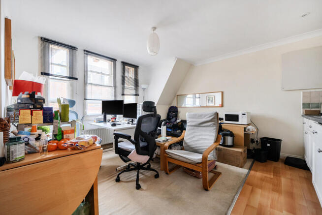 1409502-6-69861a4...