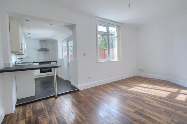 3 bed Terraced for sale Image 4