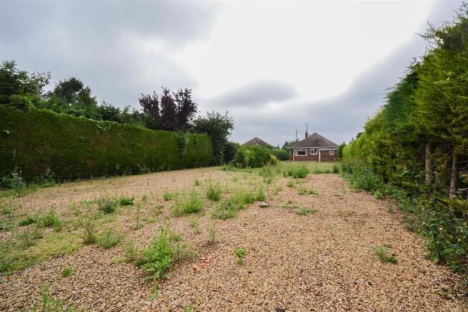 Rear Garden 4.jpg