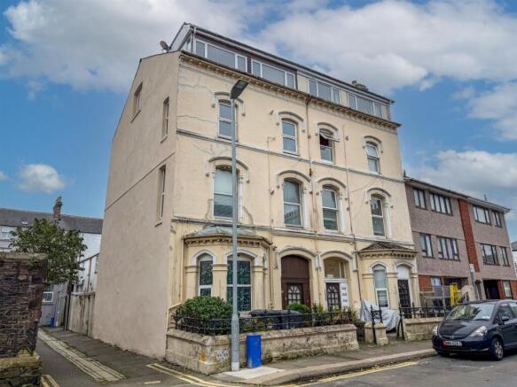 Apt 4, Lyndley Court, Douglas (14).jpg