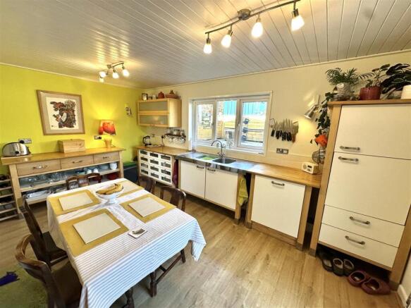 Kitchen / Diner
