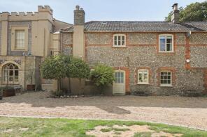 2 The Bailey, The Grove, Cromer Road, Holt NR25 6EB