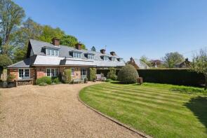 6 Pinewood, Green Lane, Amersham HP6 5LN