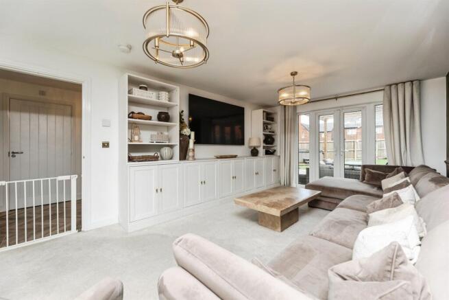 4 bed Detached for sale Image 10