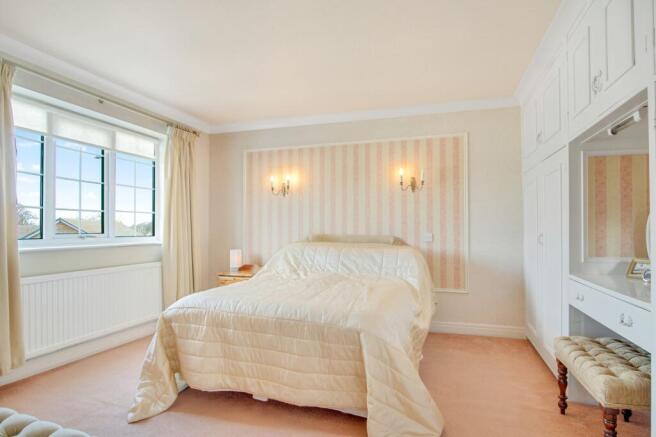 3 bed Detached for sale Image 12