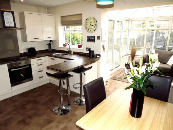 Kitchen Diner Conser