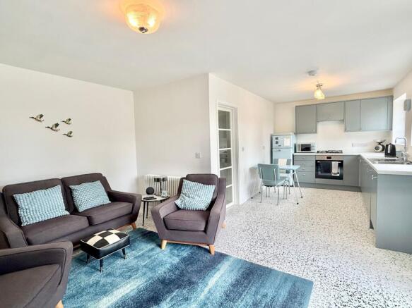 LOUNGE/KITCHEN/DINING ROOM