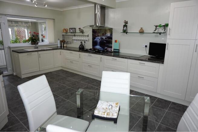 Kitchen / Diner