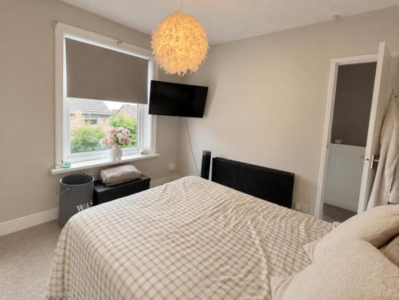 2 bed Terraced for sale Image 6
