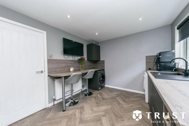 2 bed Terraced for sale Image 5