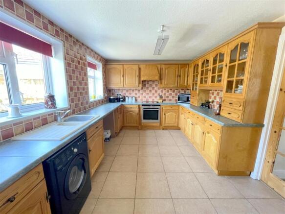Kitchen/Breakfast Room