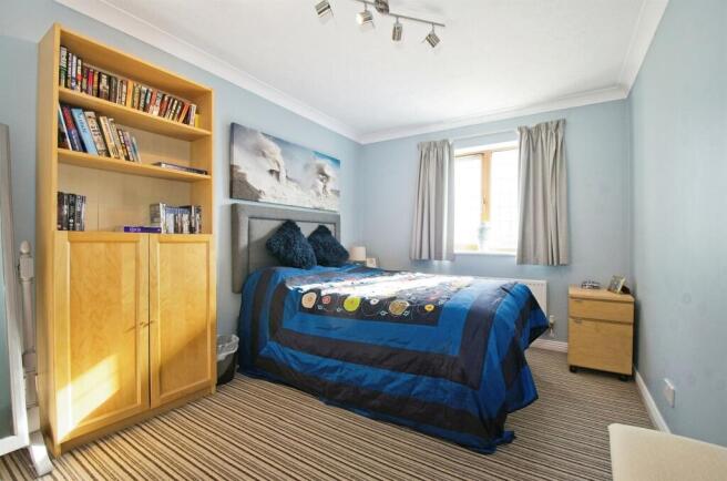 Photo 12
